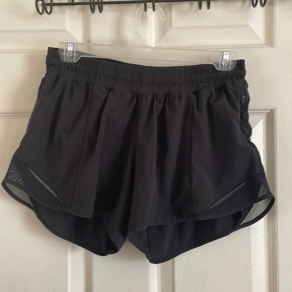 Lululemon athletica hotty hots size 8   4in